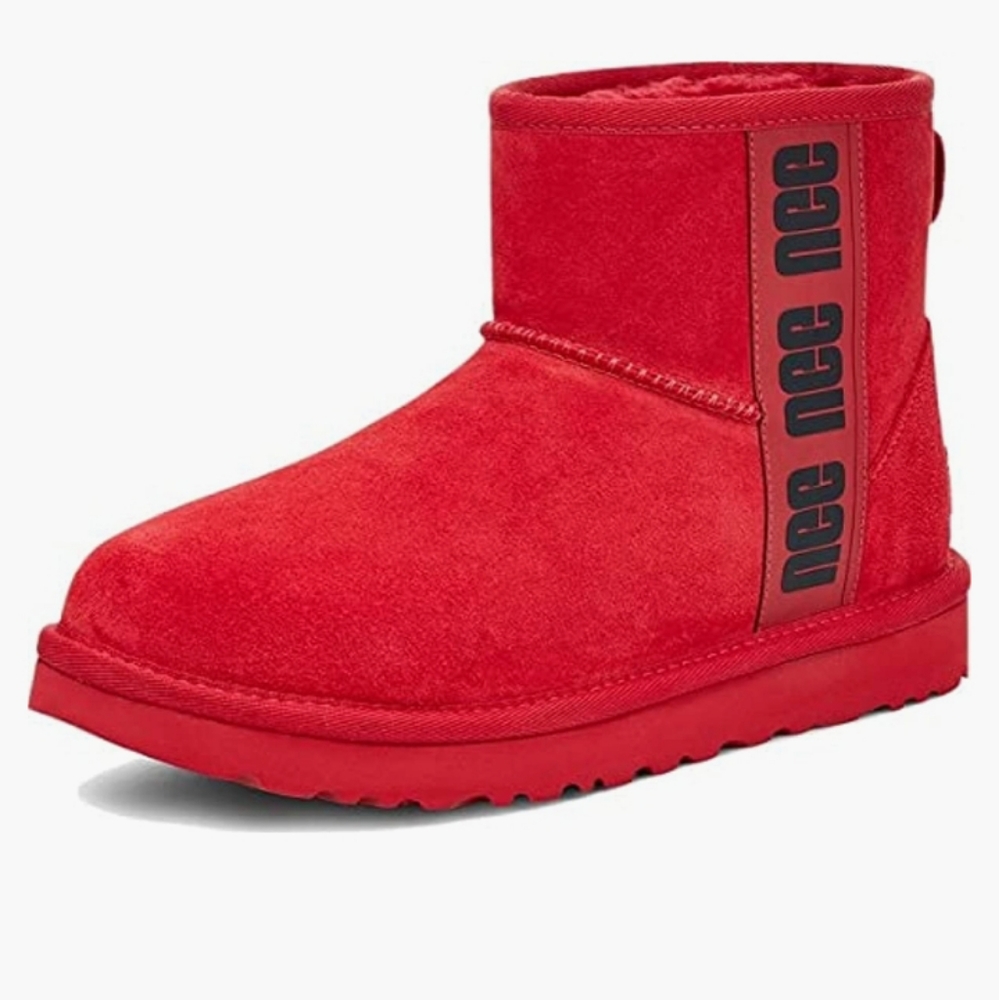 Woman's UGG boots sz 9